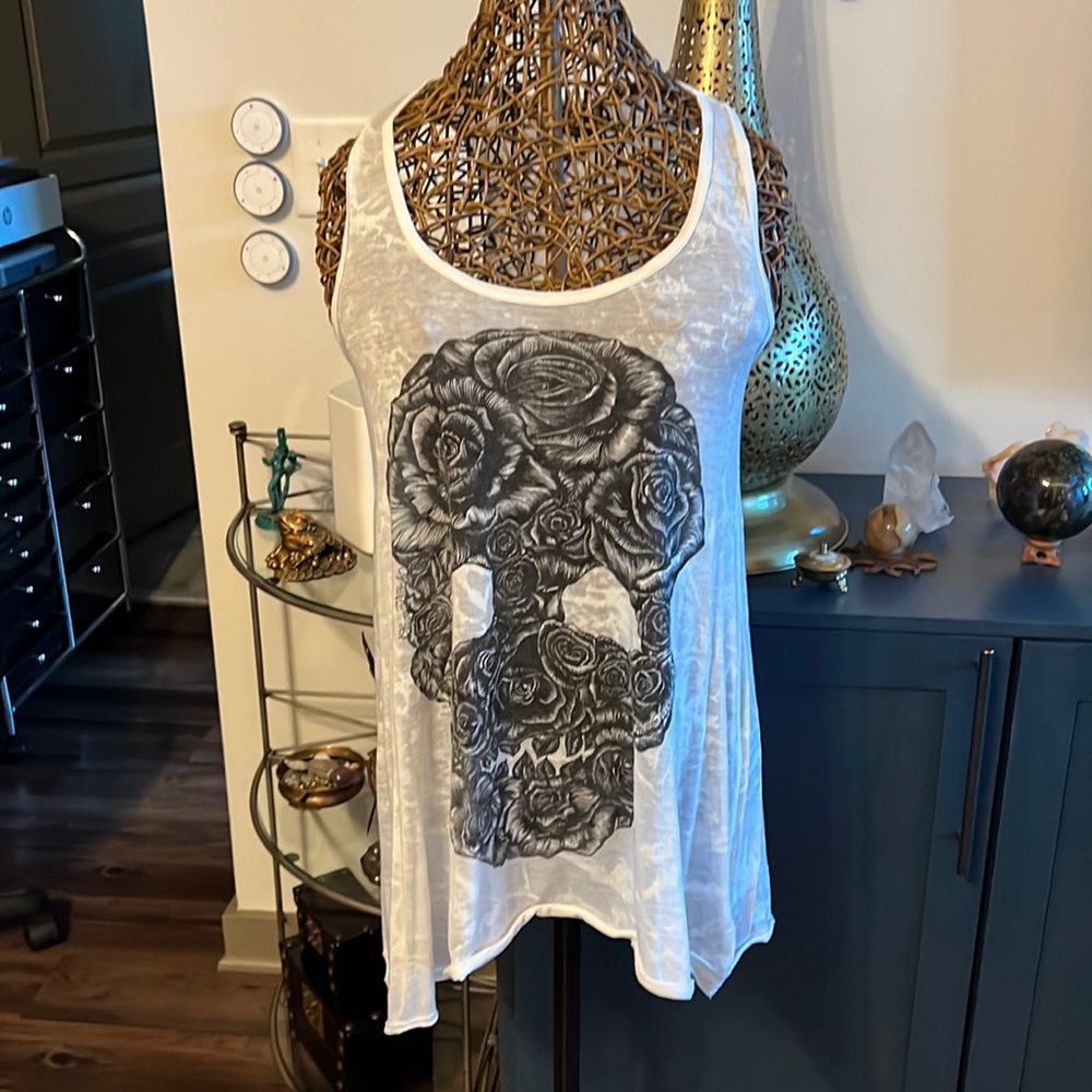 Laure Moshi racer back top